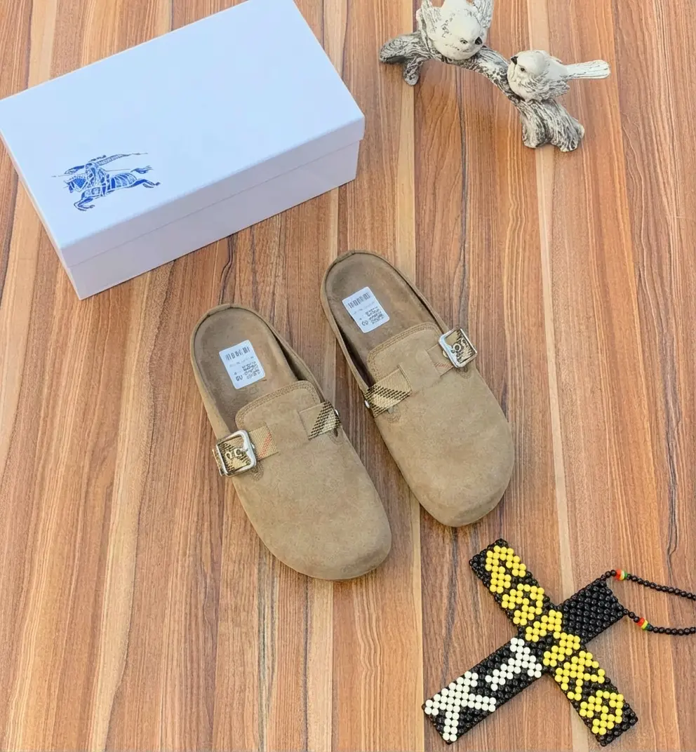 Original Burberry Suede Urchin Clogs Men’s premium Burberry Suede Urchin Clogs