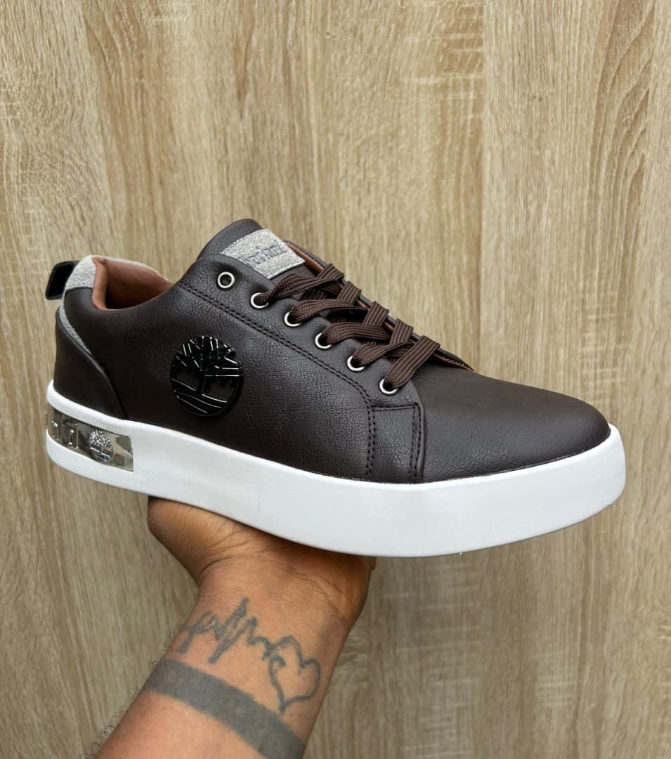 Luxe Low-Top Premium Leather Sneaker Luxe Low-Top Premium Leather Sneaker - Image 4