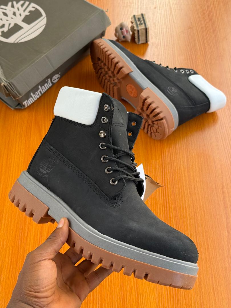 Premium Timberland black nubuck boots Premium Timberland black nubuck boots - Image 2