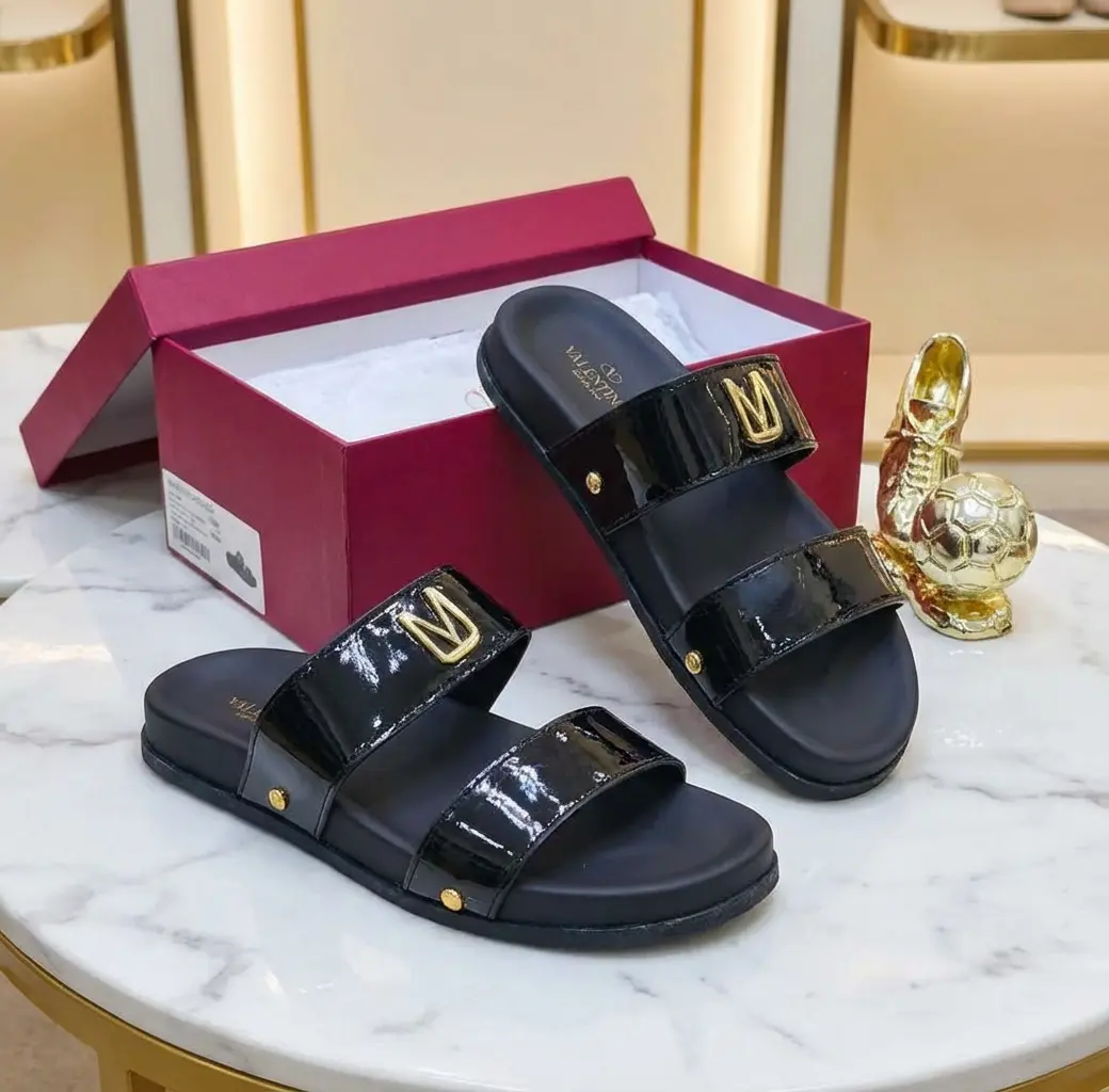 Valentino Garavani™ VLOGO Slide Sandal patent leather Valentino Garavani VLOGO slide sandals
