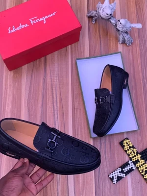 Salvatore Ferragamo Gancini loafer