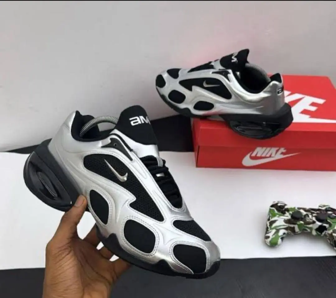Nike™ Air Max Plus "Silver Bullet" Nike Air Max Plus "Silver Bullet" sneaker