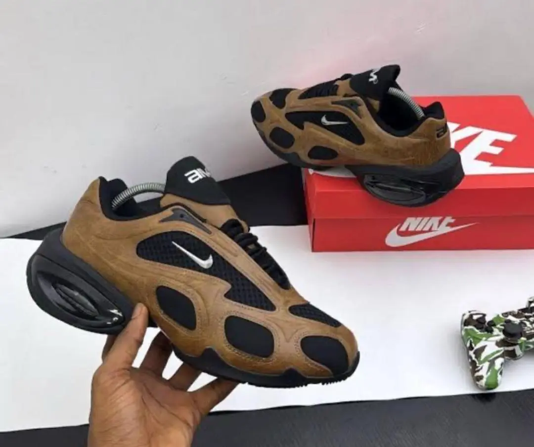 Nike™ Air Max Plus "Silver Bullet" Nike Air Max Plus "Silver Bullet" sneaker