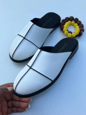 Balenciaga monochrome slide sandals