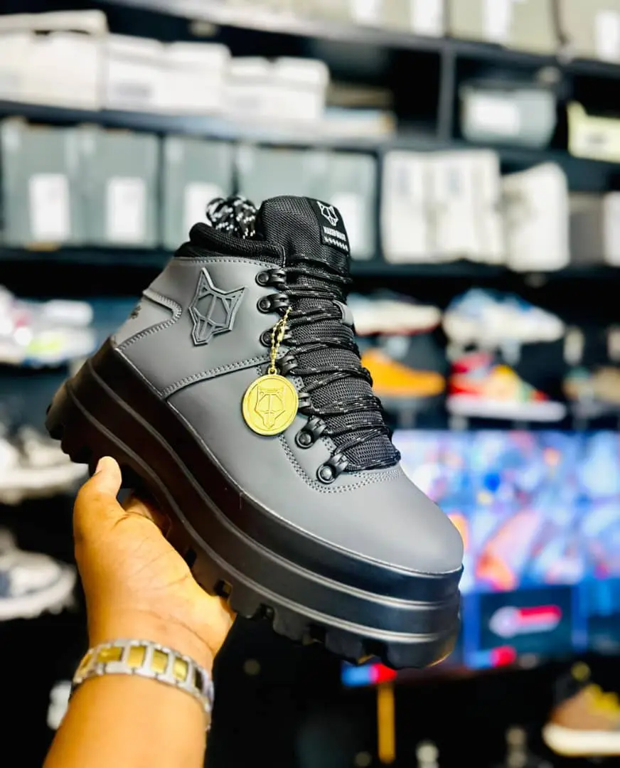 Timberland™ 6-Inch Premium Boot Luxury black suede Timberland 6-inch premium boot with a sleek upper