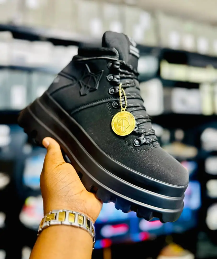 Timberland™ 6-Inch Premium Boot Luxury black suede Timberland 6-inch premium boot with a sleek upper