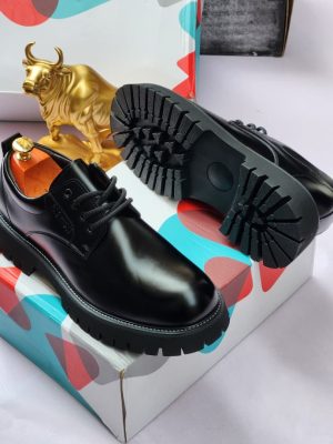 Bold luxury leather derby boots
