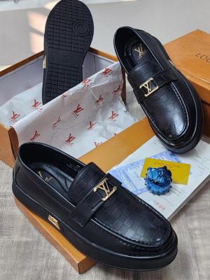Premium Textured leather Louis Vuitton loafers