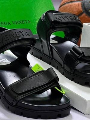 Authentic Bottega Veneta leather sandals