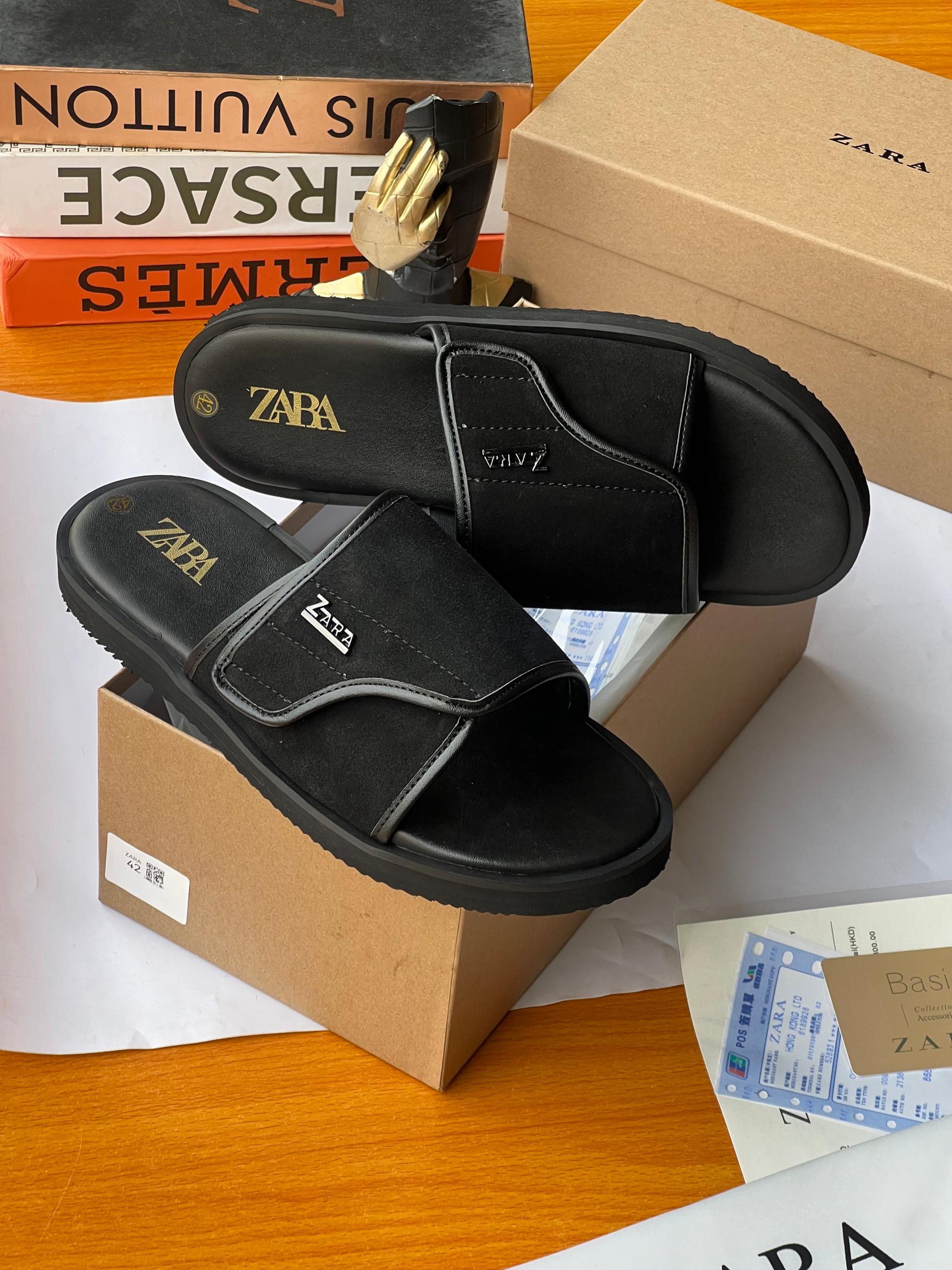 Authentic Zara black slide sandals Authentic Zara black slide sandals